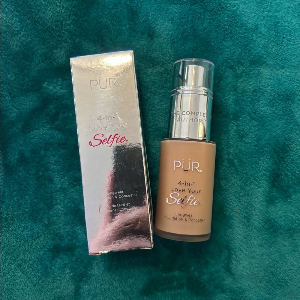 NEW Pür 4 in 1 Love Your Selfie Foundation & Concealer